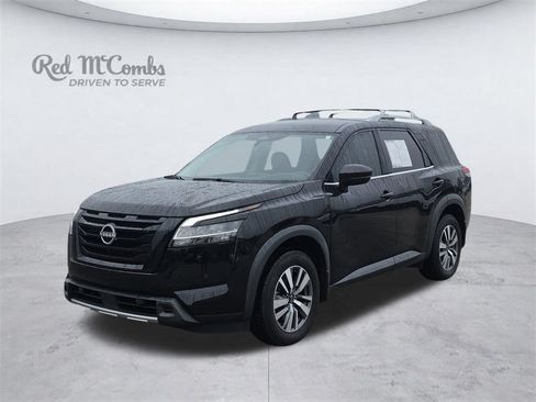 Used 2023 Nissan Pathfinder SL w/ Black Appearance Package FWD image 1