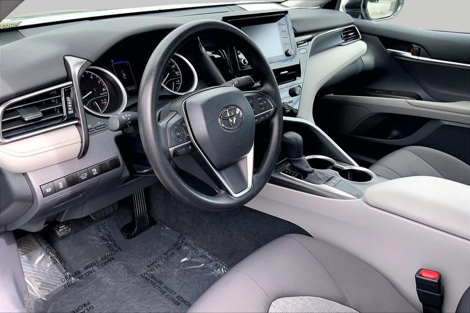 Used 2024 Toyota Camry LE w/ Convenience Package FWD image 17