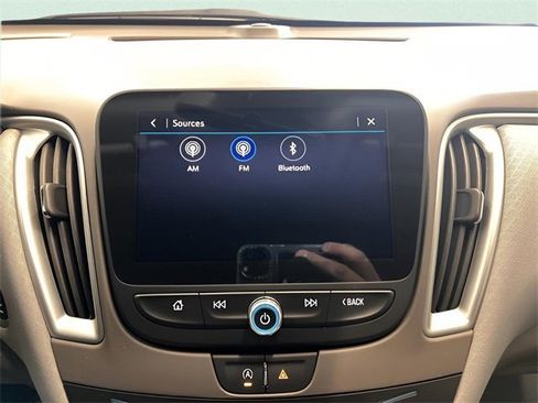 Used 2023 Chevrolet Malibu LS image 22