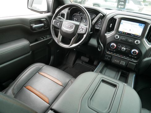 Used 2021 GMC Sierra 1500 AT4 w/ AT4 Value Package AWD/4WD image 9