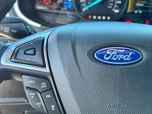 Used 2020 Ford Edge ST-Line image 21