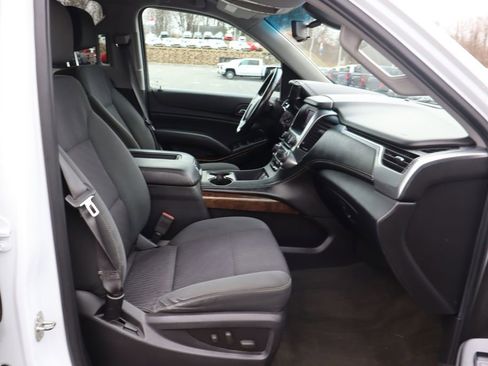 Used 2015 Chevrolet Suburban LS image 18