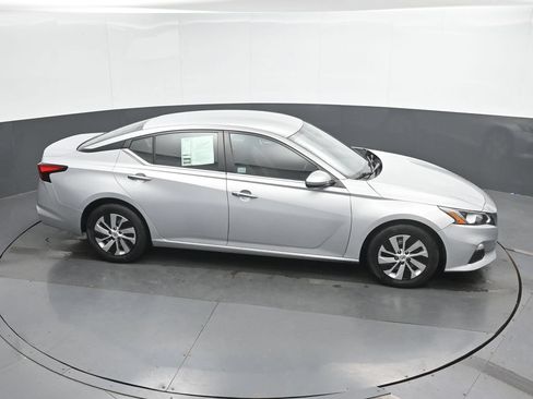 Used 2021 Nissan Altima 2.5 S FWD image 29