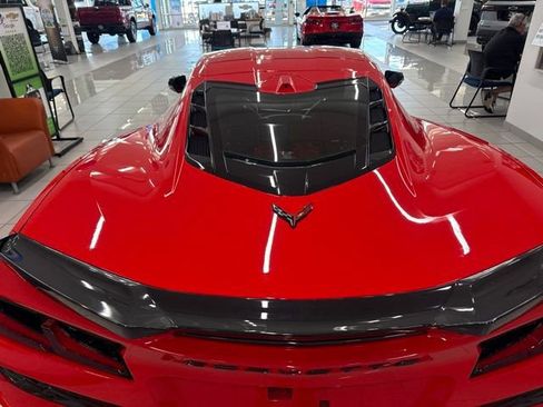 Used 2024 Chevrolet Corvette Z06 RWD image 8