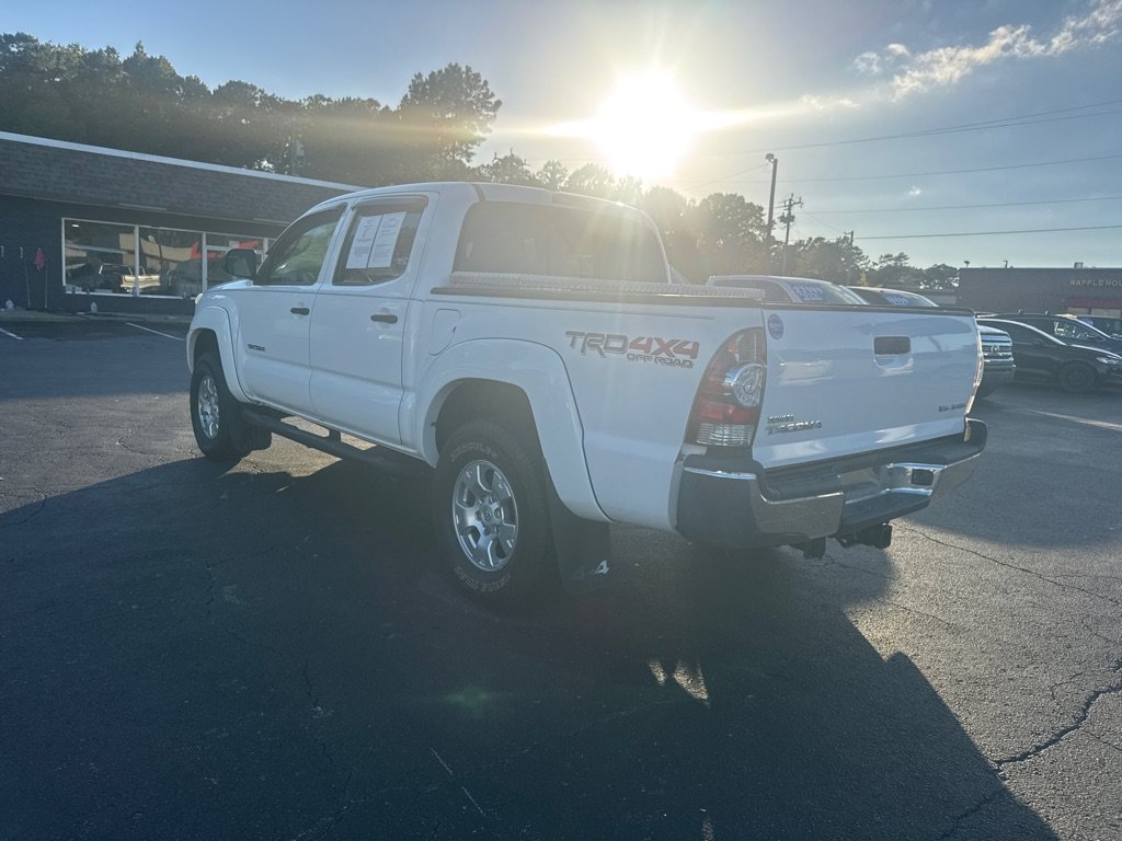 Used 2015 Toyota Tacoma 4x4 Double Cab w/ SR5 Package image 3