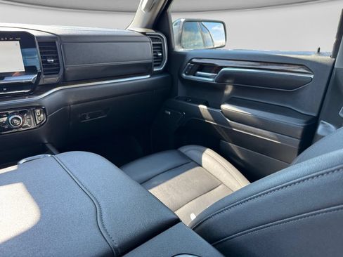 Used 2024 GMC Sierra 1500 Elevation w/ Elevation Premium Package AWD/4WD image 23