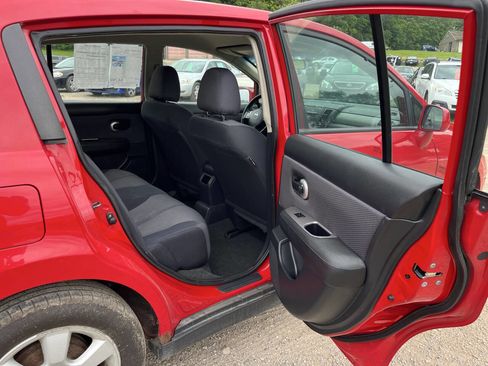 Used 2009 Nissan Versa SL w/ Convenience Pkg image 3