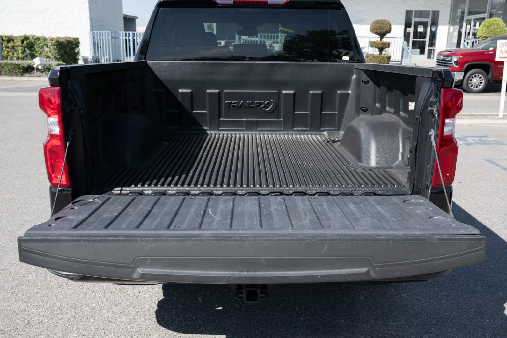 Used 2026 Chevrolet Silverado 1500 RST AWD/4WD image 14