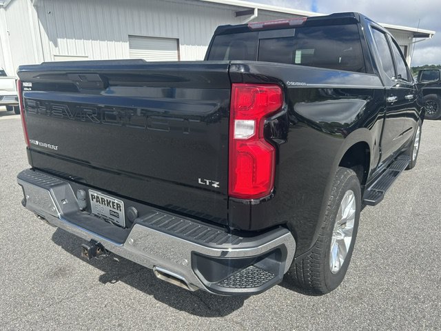 Used 2022 Chevrolet Silverado 1500 LTZ AWD/4WD image 4
