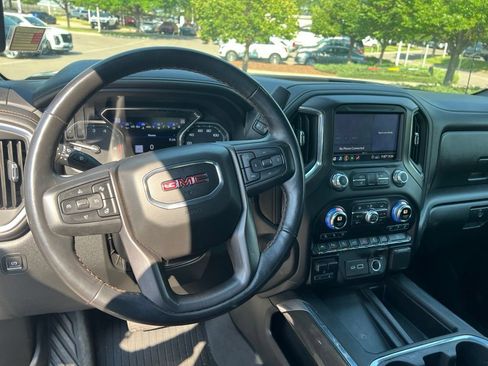 Used 2020 GMC Sierra 1500 AT4 w/ AT4 Premium Package AWD/4WD image 11