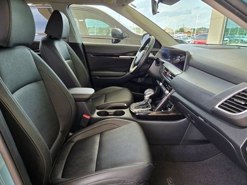Used 2026 Kia Seltos EX FWD image 25