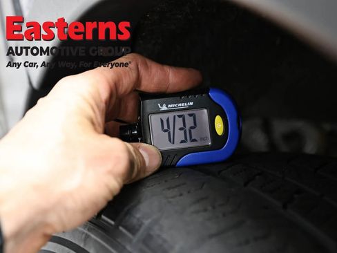 Used 2019 Nissan Rogue S image 26