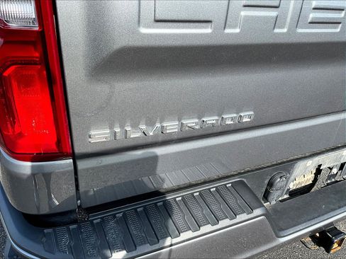 Used 2022 Chevrolet Silverado 1500 Custom AWD/4WD image 22