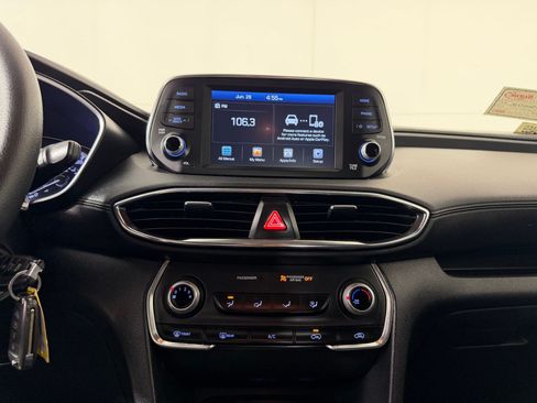Used 2019 Hyundai Santa Fe SE AWD/4WD image 16