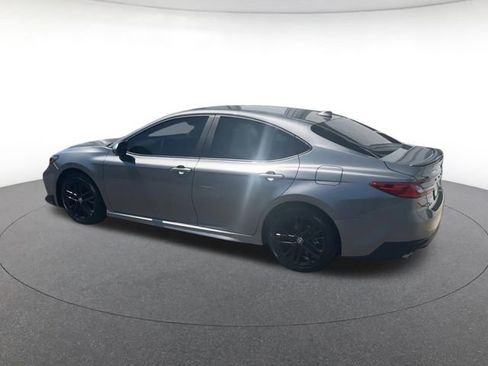 Used 2026 Toyota Camry SE FWD image 10