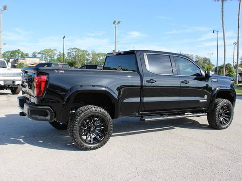 Used 2024 GMC Sierra 1500 Elevation w/ X31 Off-Road Package AWD/4WD image 12