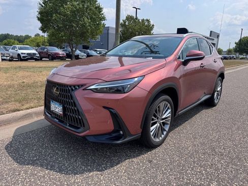 Certified 2025 Lexus NX 350 AWD w/ Premium Package image 3