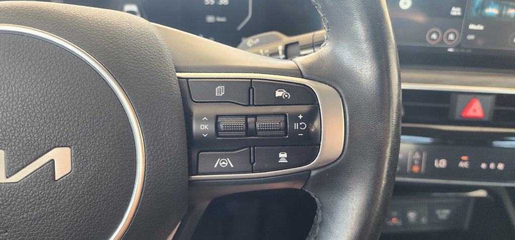 Used 2025 Kia K5 EX FWD image 29