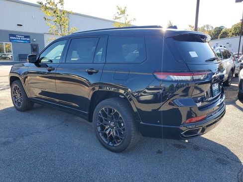 New 2025 Jeep Grand Cherokee L Summit image 4