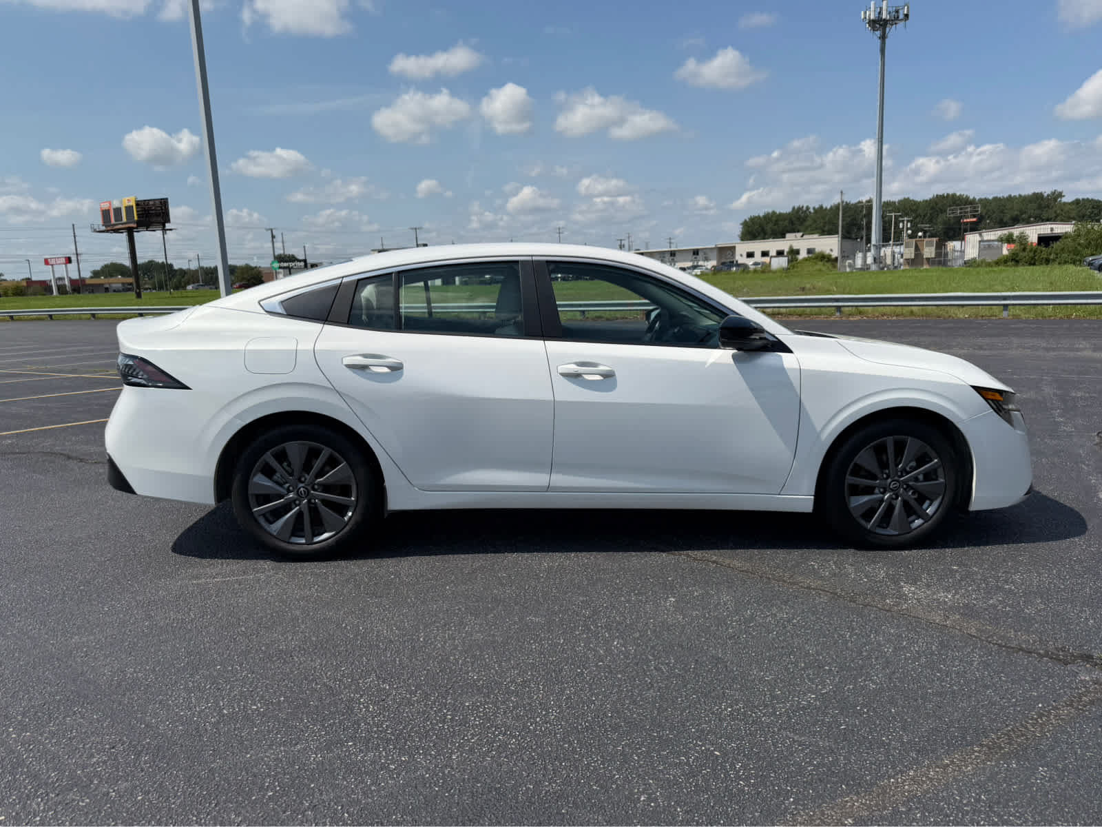 Used 2026 Nissan Sentra SL w/ Floor Mat Package FWD image 9