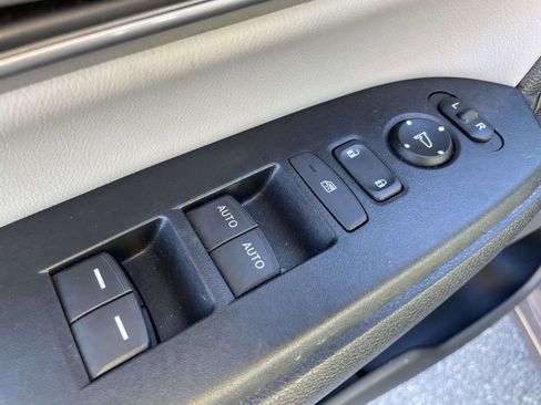 Certified 2019 Honda CR-V EX-L image 13