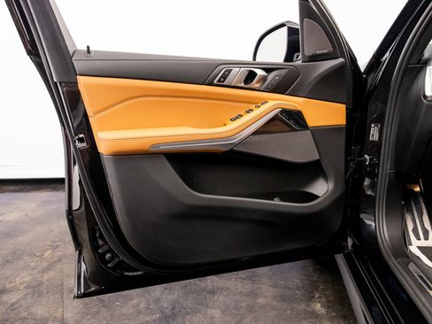 Used 2024 BMW X5 sDrive40i w/ M Sport Package image 29