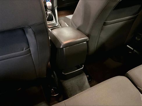 Used 2018 Ford Focus ST image 28