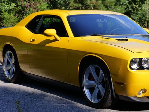 Used 2010 Dodge Challenger SRT8 w/ SRT Option Group II RWD image 49