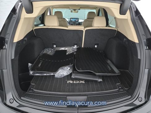 Used 2024 Acura RDX SH-AWD image 16