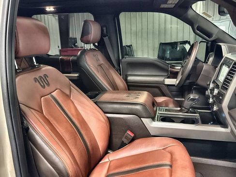 Used 2018 Ford F150 King Ranch w/ Equipment Group 601A Luxury AWD/4WD image 31