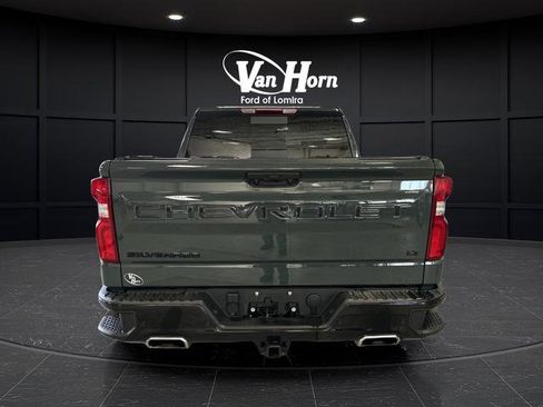 Used 2025 Chevrolet Silverado 1500 LT Trail Boss w/ LT Trail Boss Premium Package AWD/4WD image 13