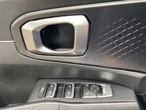 Used 2022 Kia Sorento S FWD image 18