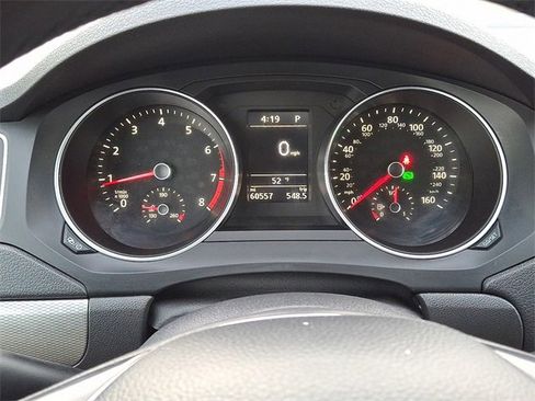 Used 2018 Volkswagen Jetta SE image 17