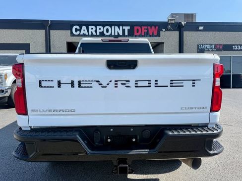 Used 2021 Chevrolet Silverado 2500 Custom w/ Custom Value Package AWD/4WD image 5