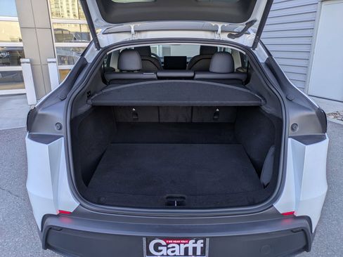 Used 2026 Tesla Model Y Long Range image 26