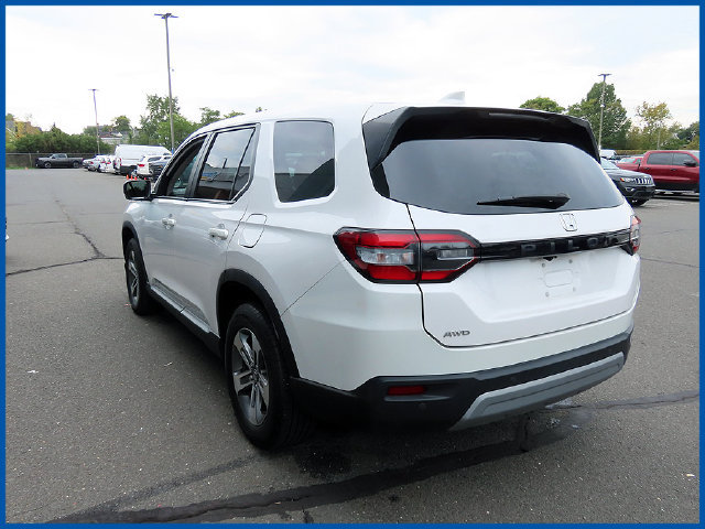 Used 2023 Honda Pilot EX-L image 5