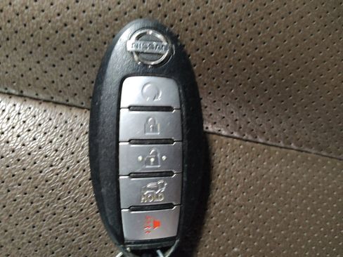 Used 2017 Nissan Murano Platinum w/ Platinum Technology Package FWD image 32