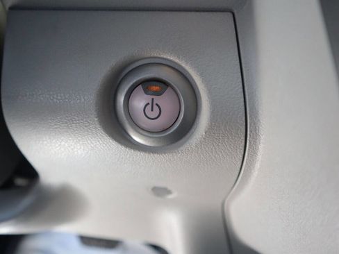 Used 2012 Nissan Leaf SL image 24