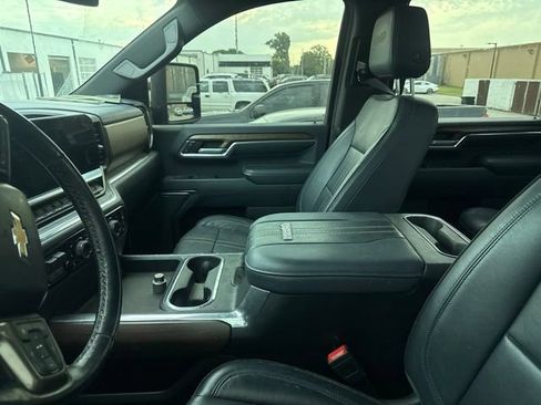 Used 2024 Chevrolet Silverado 3500 High Country AWD/4WD image 13