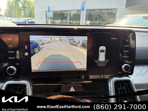 Certified 2023 Kia Sorento SX AWD/4WD image 31