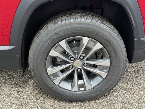 New 2026 Chevrolet Equinox LT FWD image 4