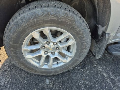 Used 2023 Chevrolet Silverado 1500 LT image 9