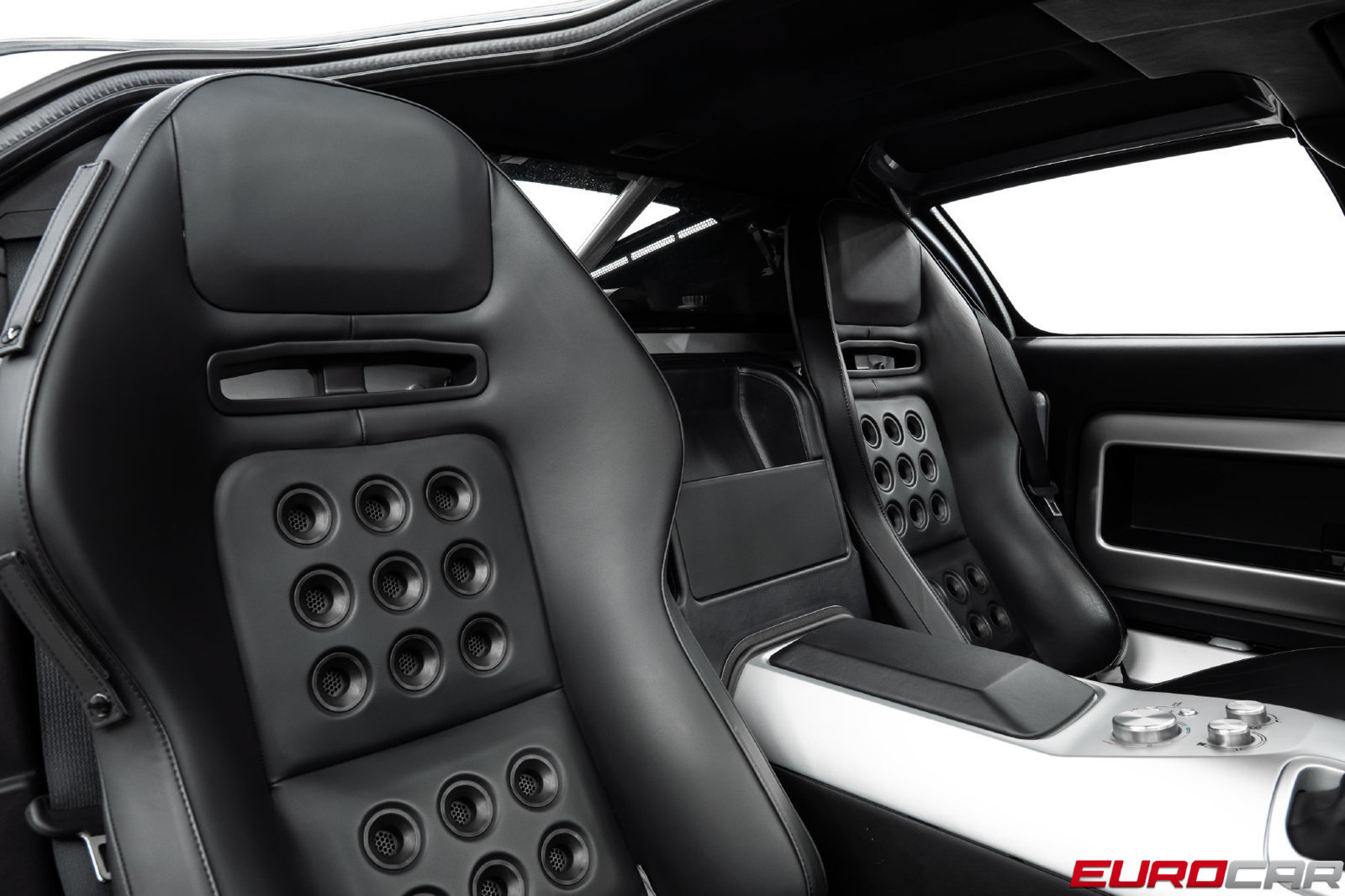 Used 2006 Ford GT RWD image 45