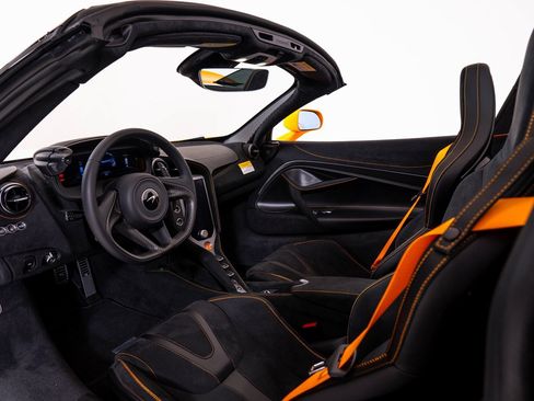 New 2026 McLaren 750S Spider image 21