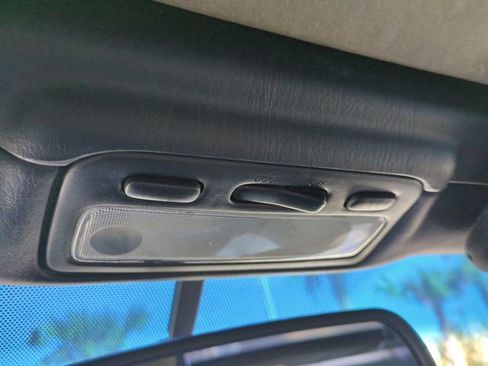Used 2001 Toyota Solara Convertible FWD image 24