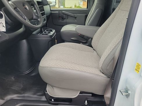 New 2025 GMC Savana 2500 w/ Driver Convenience Package RWD image 13