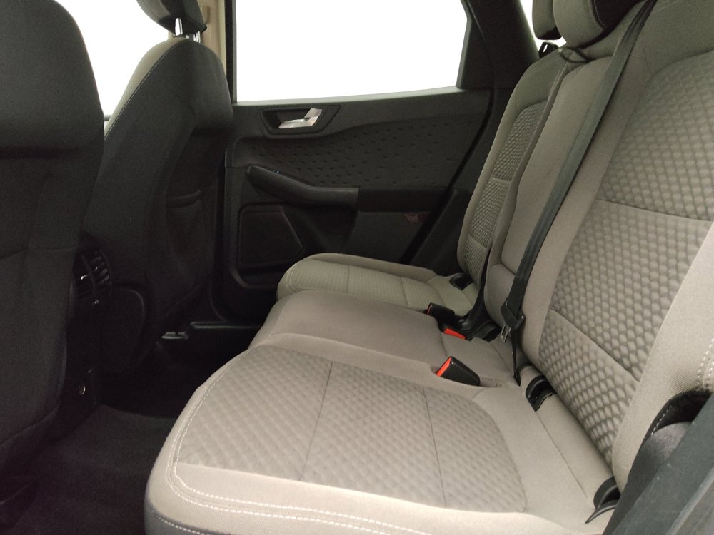 Used 2020 Ford Escape SE FWD image 18