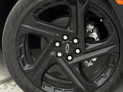 New 2026 Chevrolet Equinox EV RS FWD image 9