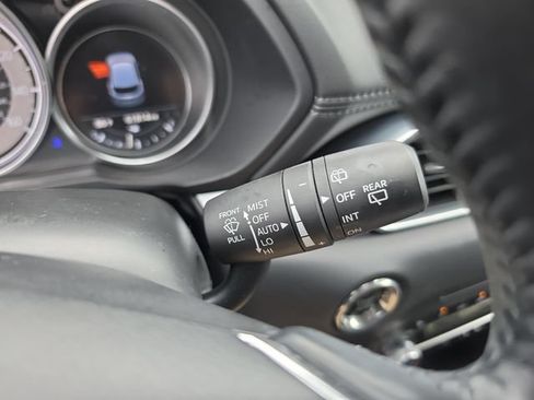 Used 2021 MAZDA CX-5 Touring FWD image 23