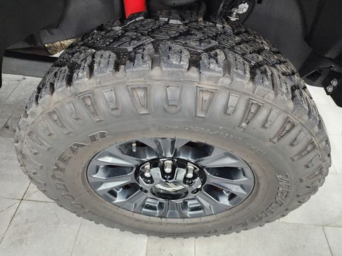 Used 2020 Ford F350 Lariat image 3